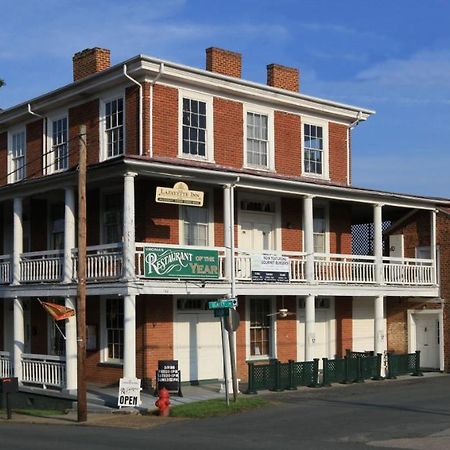The Lafayette Inn & Restaurant Stanardsville Exterior foto