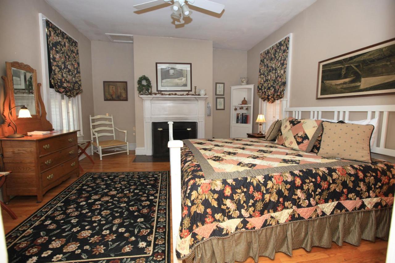 The Lafayette Inn & Restaurant Stanardsville Habitación foto